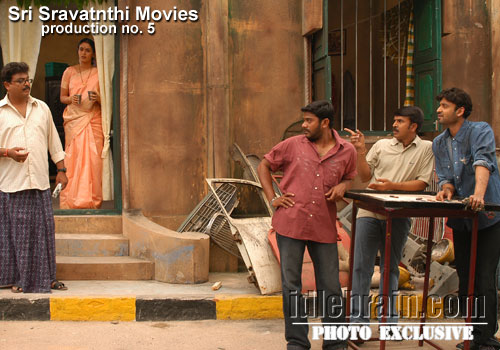 Sravanthi Movies