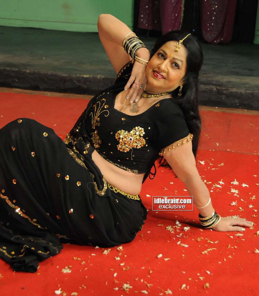 South Indian Actress Jyothi Lakshmi Photo Session 1