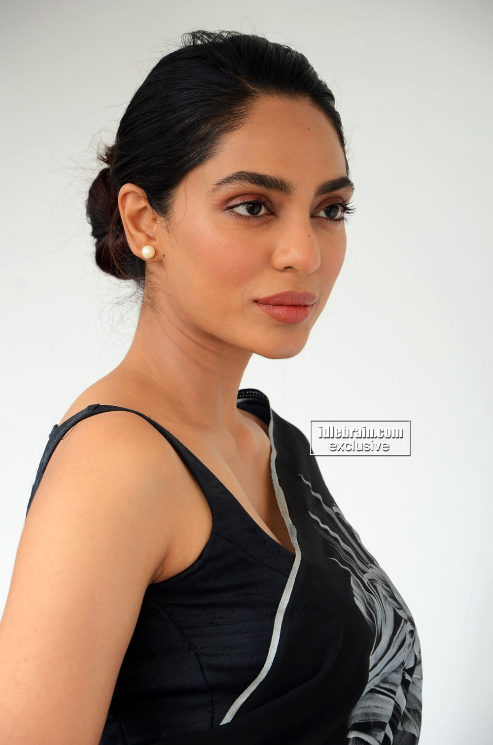 Sobhita Dhulipala Photo Gallery Telugu Cinema Actress