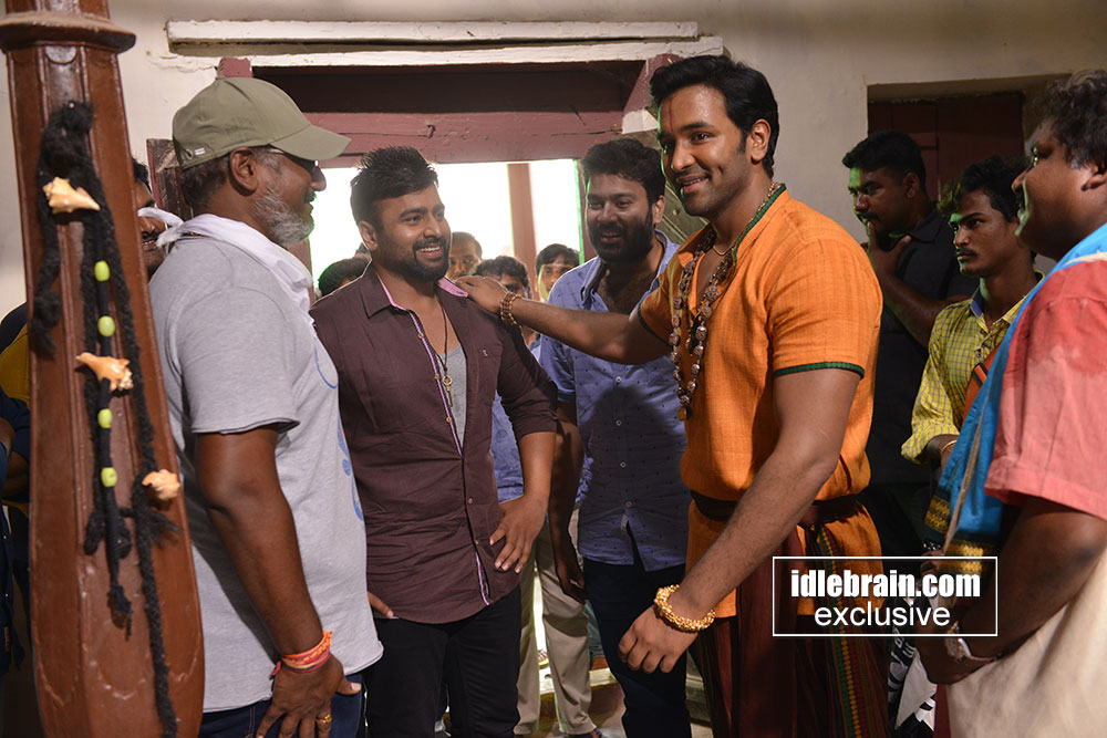 Balakrishnudu Working Stills Photo Gallery Telugu Cinema Nara Rohith And Regina Cassandra