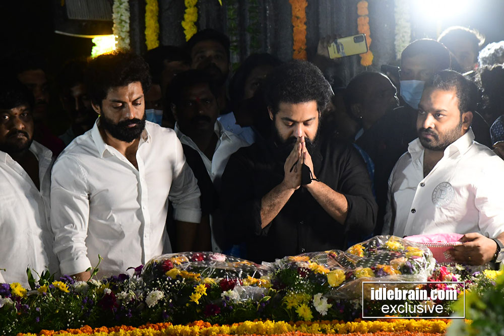 Jr NTR and Kalyanram at NTR Ghat on NTR’s 100th birth anniversary ...